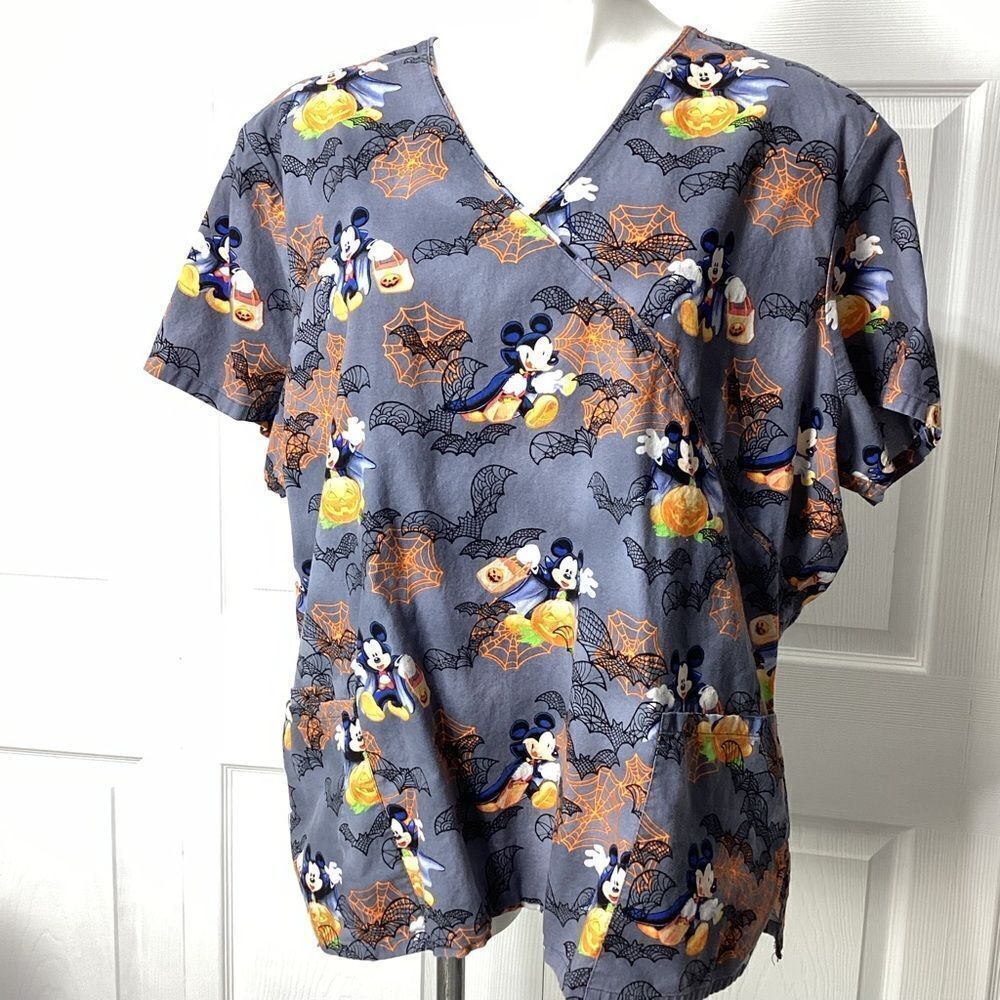 Disney Halloween Mickey Vampire Scrubs Top 2X